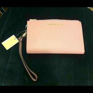 Michael Kors jet set travel double zip wristlet